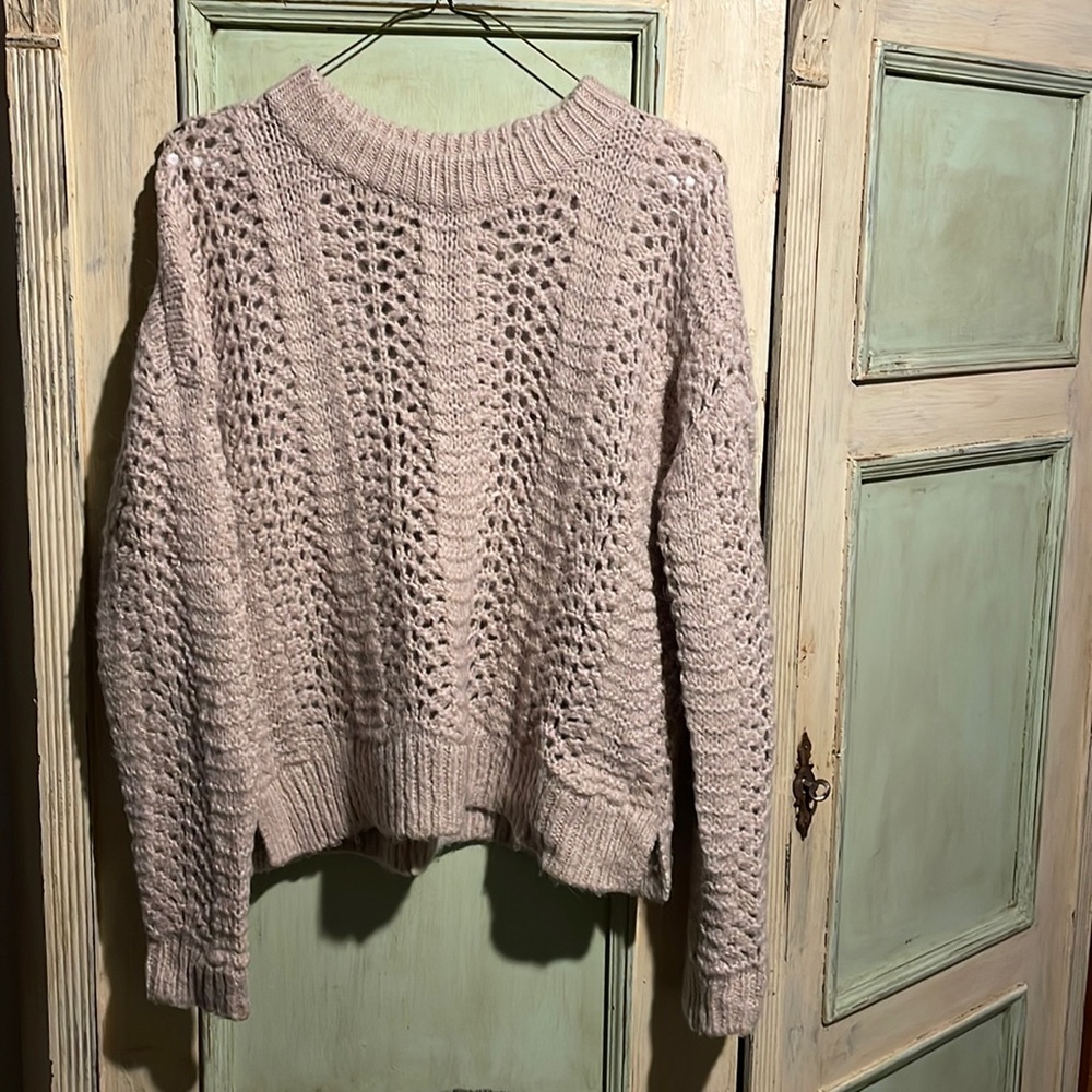 Very cute open knit Madewell sweater!